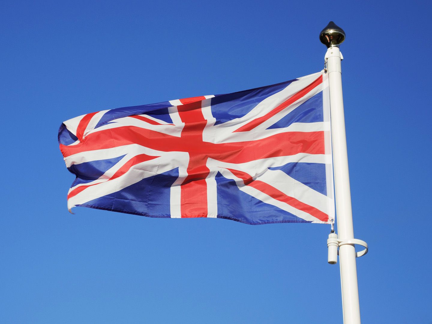UK Bond Yields Hit 5.6%, Stirring ‘Memories of 2022 Pension Crisis’