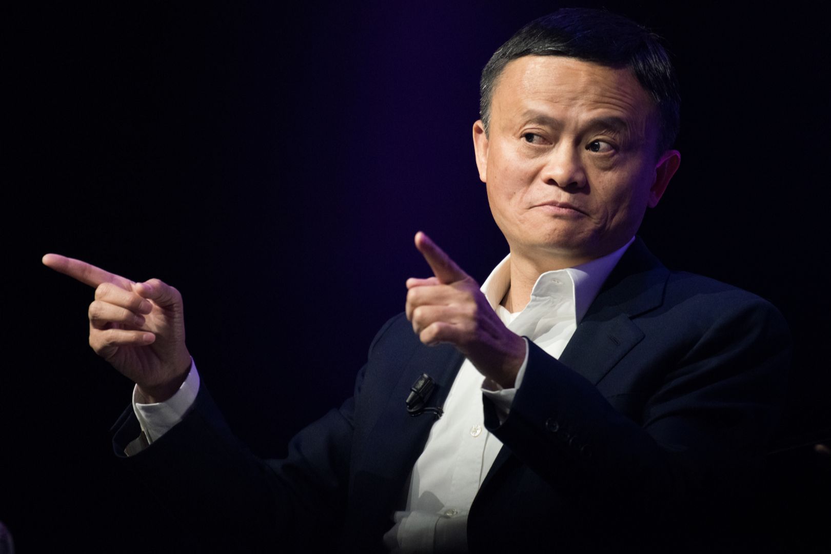 Jack Ma’s Ant International Seeks Stablecoin Licenses in Hong Kong, Singapore: Bloomberg