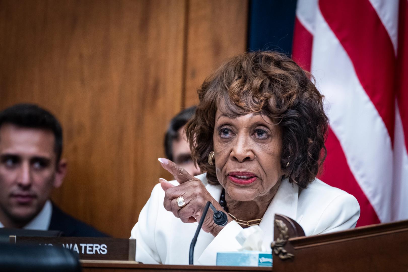 Dems Say They’re Blocked From Info on Verge of Crypto Market Structure Bill Hearings